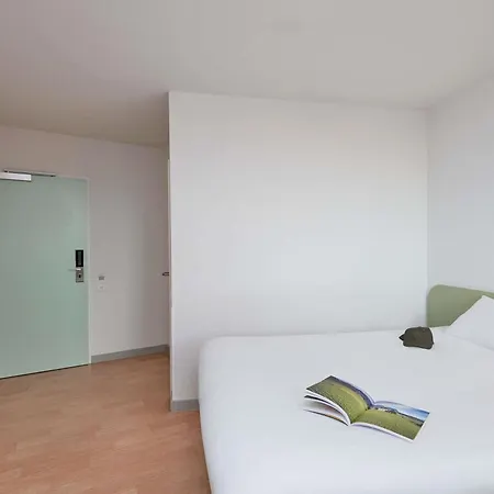 Ibis Budget Expo Hotel *