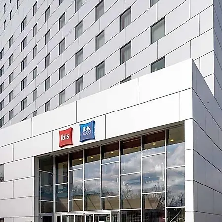 Hotel Ibis Budget Expo Berna