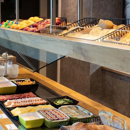 Ibis Budget Expo Hotel